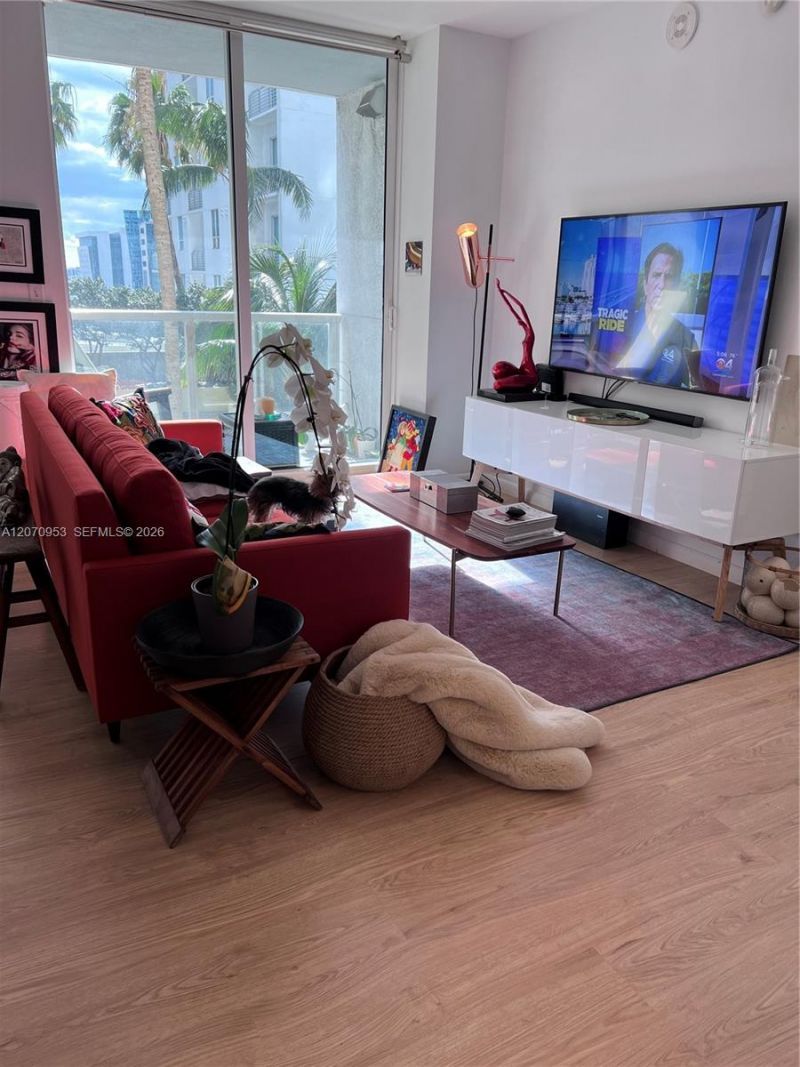 253 NE 2nd St , Unit 902, Miami, FL 33132 Photo