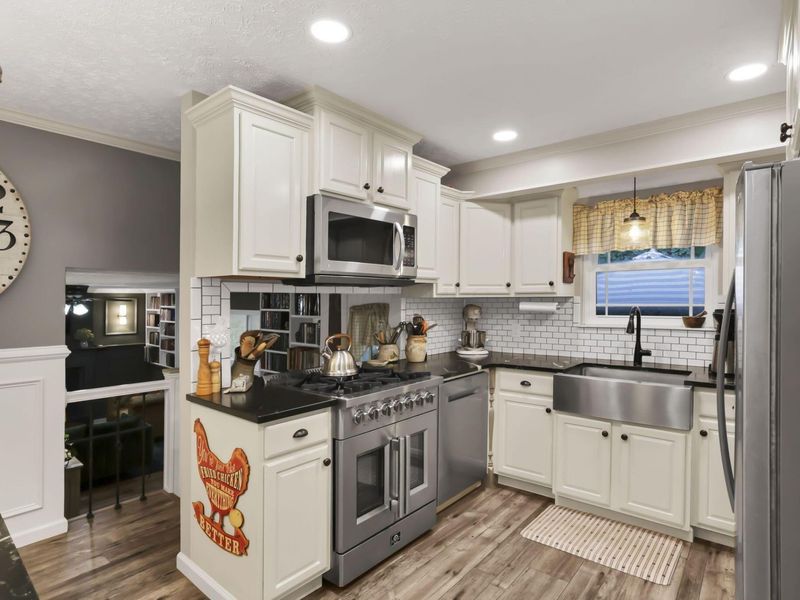934 Elm Court , Heath, OH 43056 Photo 9
