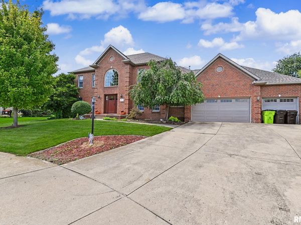 427 W WESTFIELD Court, Dunlap, IL 61525