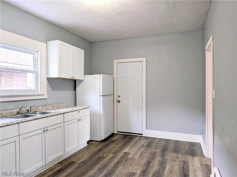 864 10th Street NE, Massillon, OH 44646 Photo 5