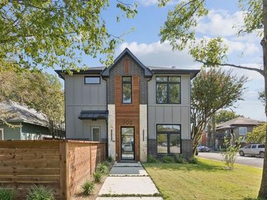 900 Haines Avenue , Dallas, TX 75208
