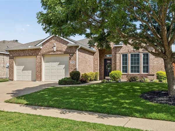 10418 Greenbriar Lane, Rowlett, TX 75089