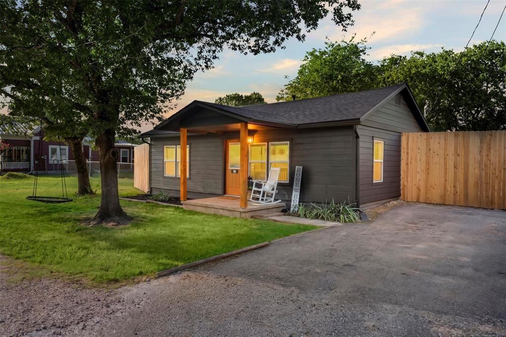 505 E Ross Street, Waxahachie, TX 75165 Main Photo