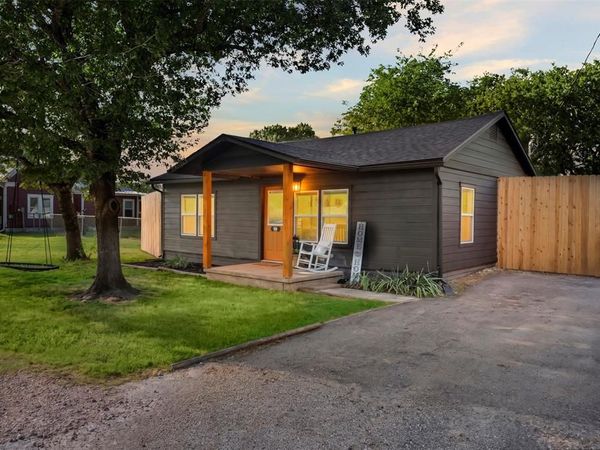505 E Ross Street, Waxahachie, TX 75165