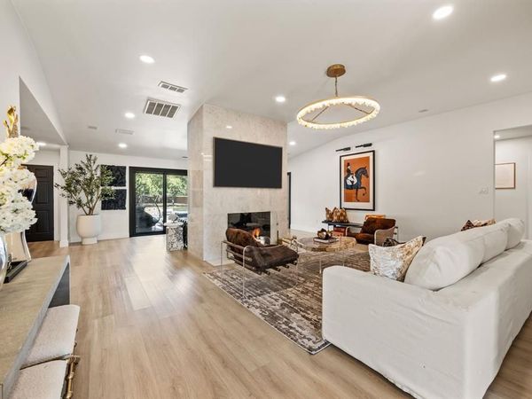 2403 N Carroll Avenue, Southlake, TX 76092