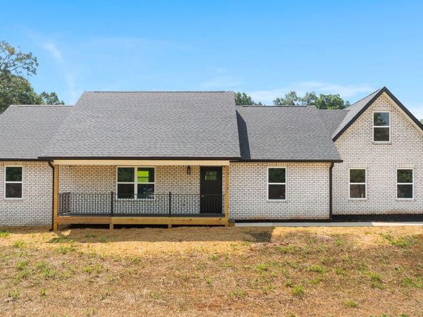 5700 Old Niles Ferry Pike, Greenback, TN 37742