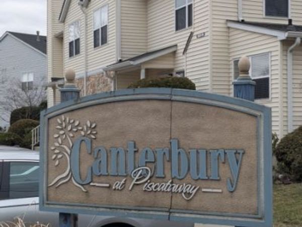 316 Ventnor Ct, Piscataway, NJ 08854