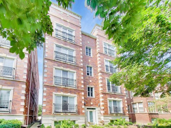 608 Hinman Avenue, Unit 2S, Evanston, IL 60202
