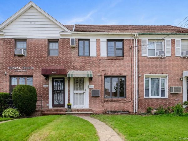 76-18 Utopia Parkway , Fresh Meadows, NY 11366