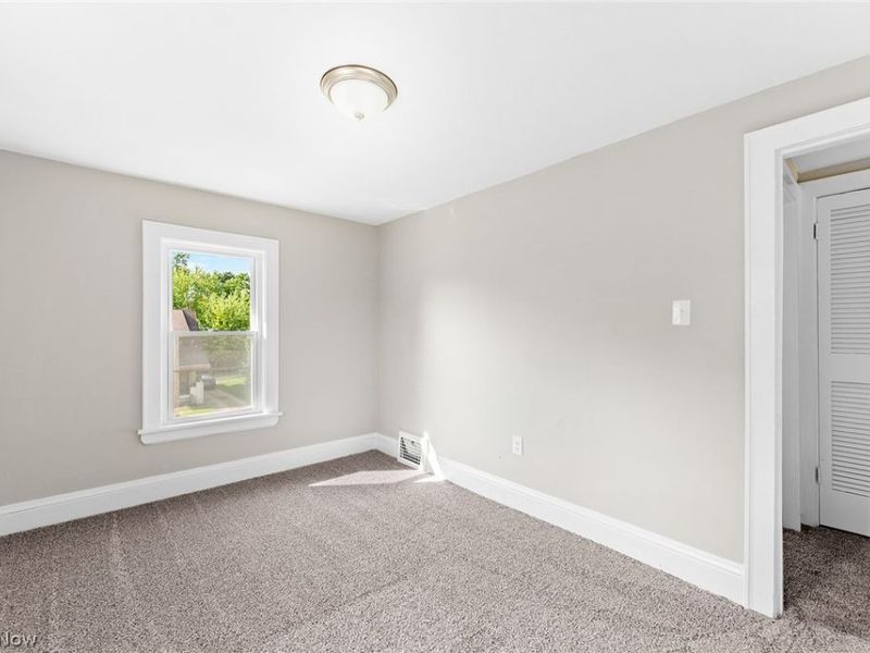 677 Eastland Avenue, Akron, OH 44305 Photo 14