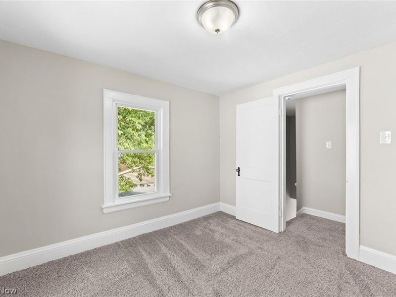 677 Eastland Avenue, Akron, OH 44305 Photo 17