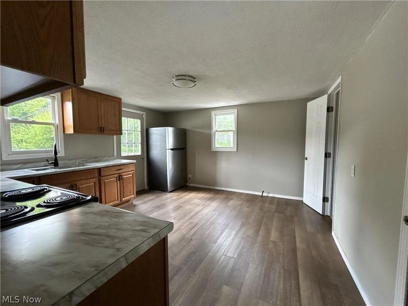 2370 W 23rd Street, Bellaire, OH 43906 Photo 4