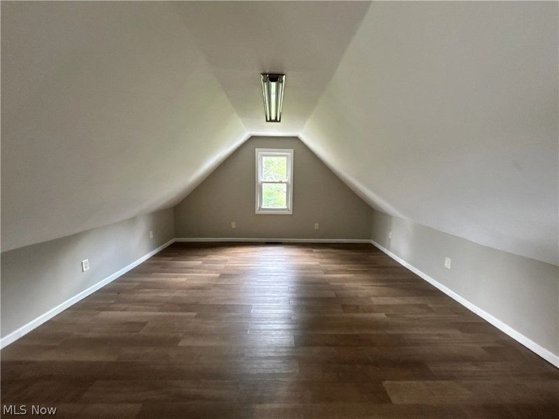 2370 W 23rd Street, Bellaire, OH 43906 Photo 5