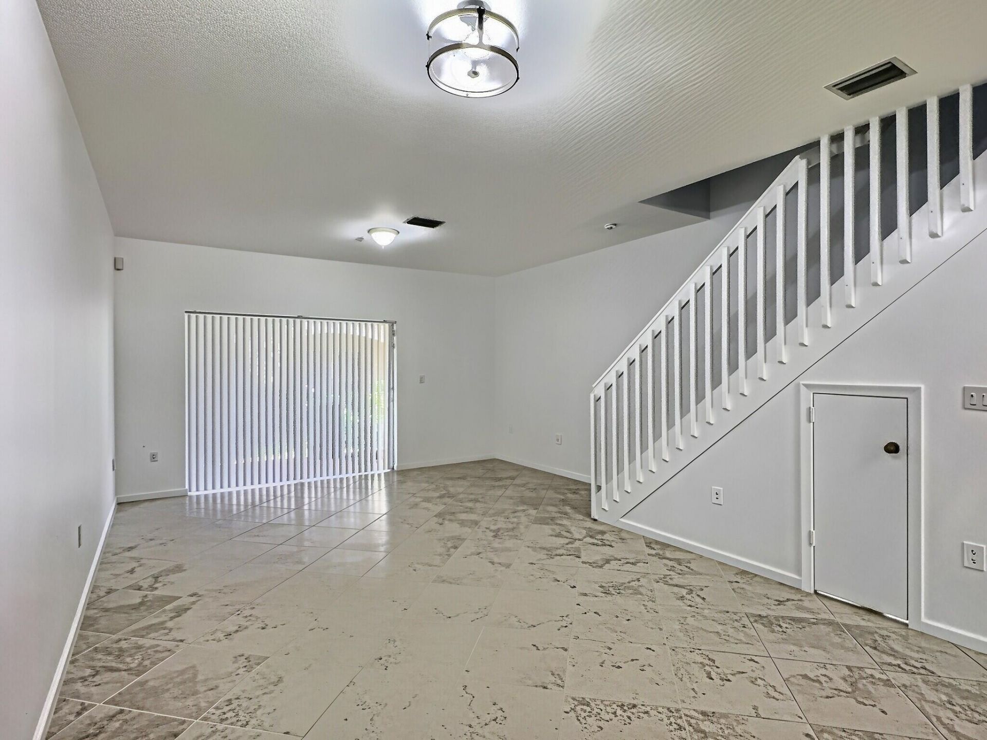 8833 S Isles Circle, Unit 8833, Tamarac, FL 33321 Photo