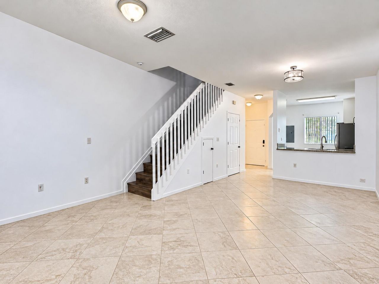 8833 S Isles Circle, Unit 8833, Tamarac, FL 33321 Photo