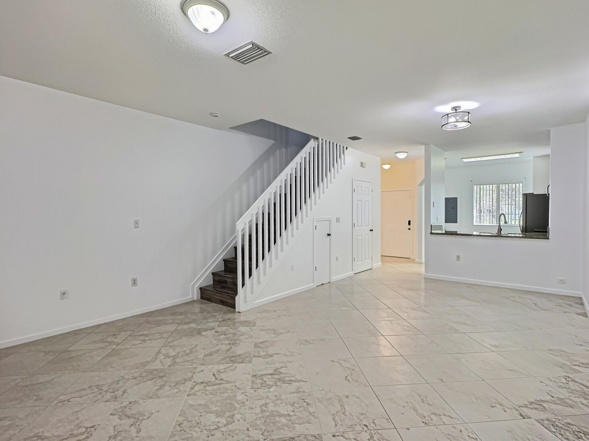 8833 S Isles Circle, Unit 8833, Tamarac, FL 33321 Photo
