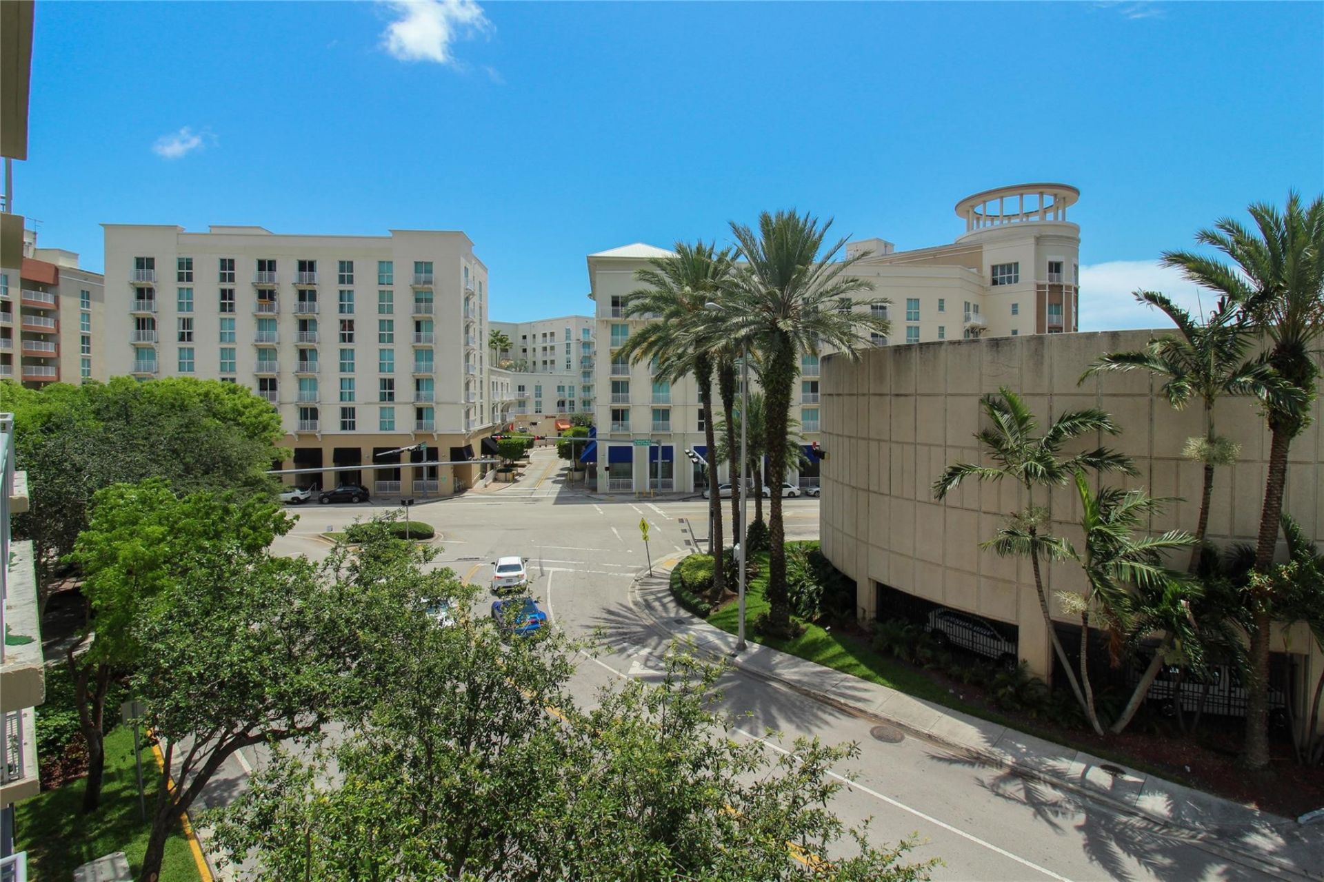 9055 SW 73rd Court, Unit 309, Miami, FL 33156 Photo