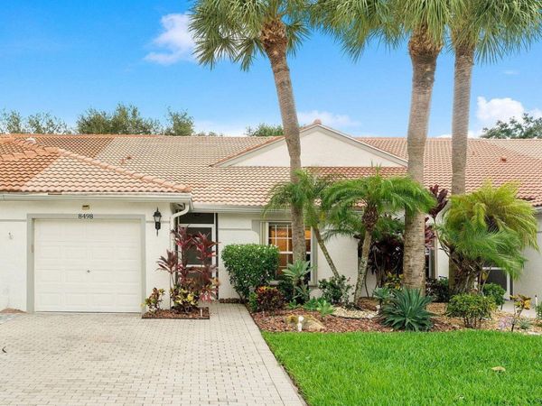 8498 LOGIA Circle, Boynton Beach, FL 33472