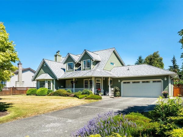 3141 Antrobus Cres , Colwood, BC V9B 5P4
