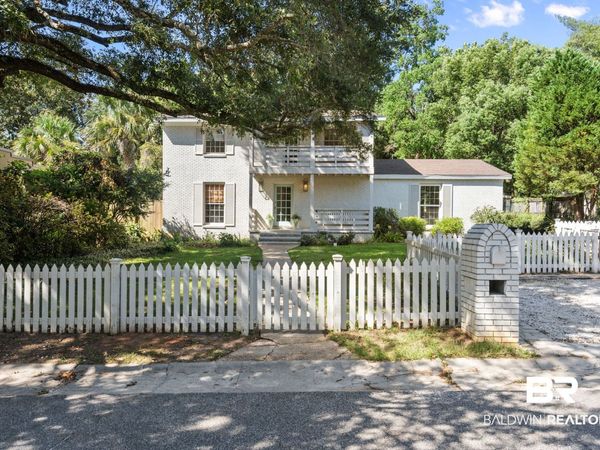 405 Fairwood Blvd, Fairhope, AL 36532