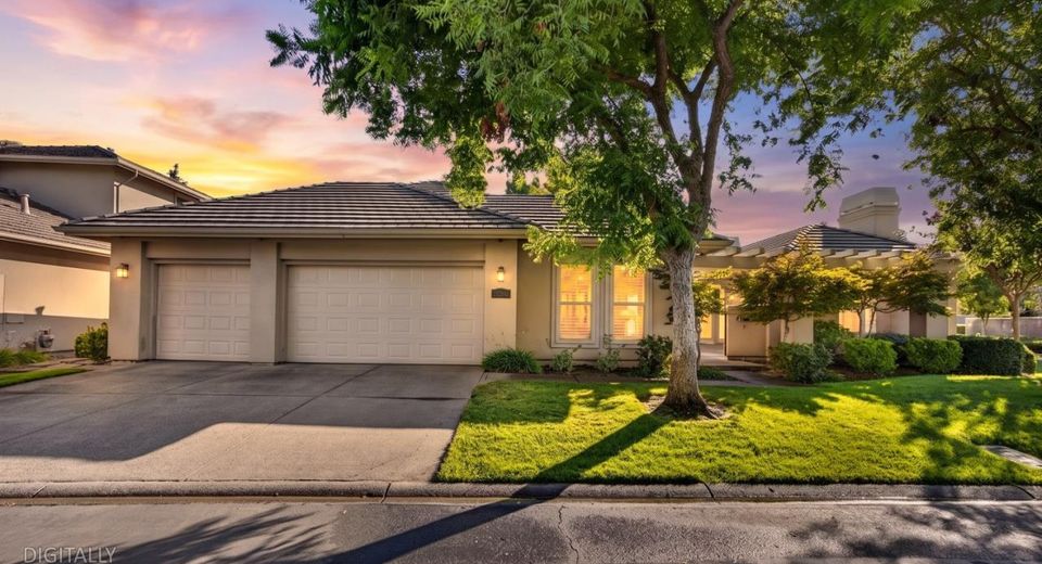 9596 Golf Course Ln, Elk Grove, CA 95758 Photo