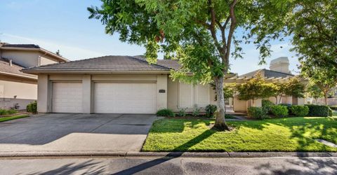 9596 Golf Course Ln, Elk Grove, CA 95758 Photo