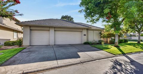 9596 Golf Course Ln, Elk Grove, CA 95758 Photo
