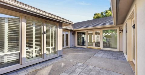 9596 Golf Course Ln, Elk Grove, CA 95758 Photo