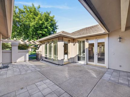 9596 Golf Course Ln, Elk Grove, CA 95758 Photo