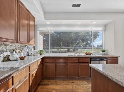 9596 Golf Course Ln, Elk Grove, CA 95758 Photo