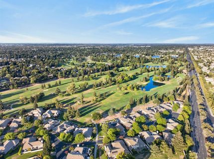 9596 Golf Course Ln, Elk Grove, CA 95758 Photo