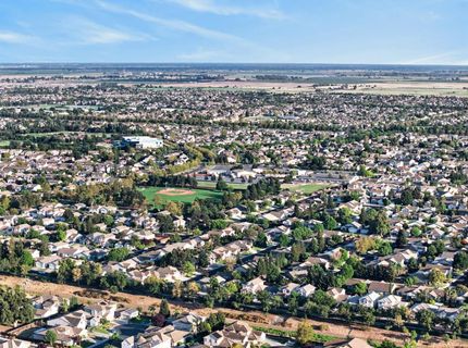 9596 Golf Course Ln, Elk Grove, CA 95758 Photo