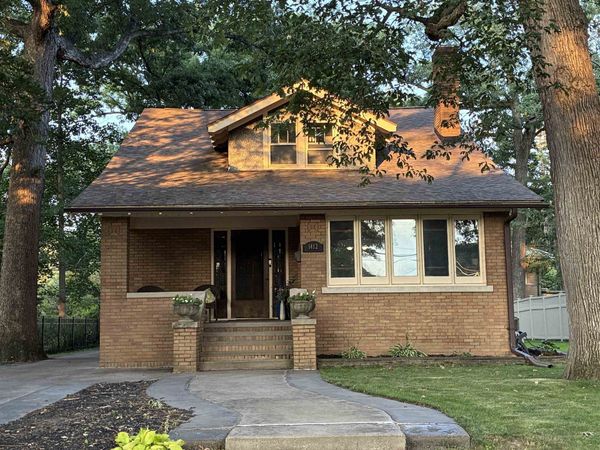 1412 29th Street , Moline, IL 61265