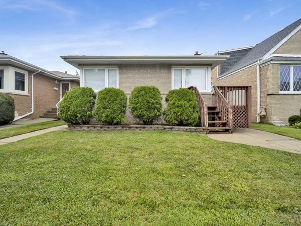 5730 S Oak Park Avenue , Chicago, IL 60638