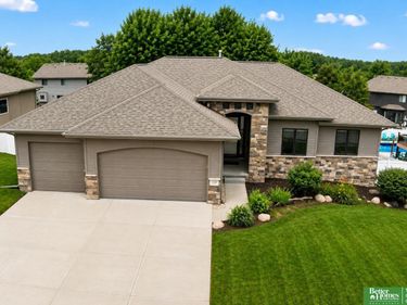 12068 S 79th Street, Papillion, NE 68046