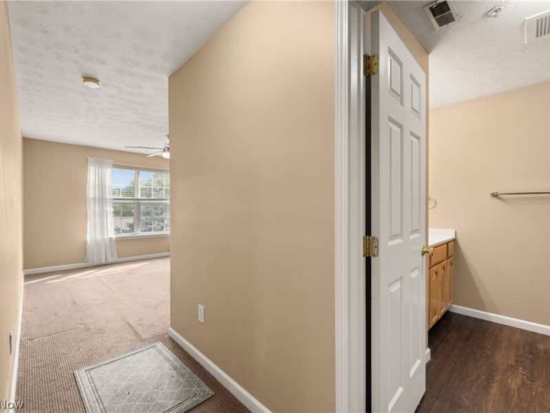 14821 Lenox Drive, Unit 221, Strongsville, OH 44136 Photo 13