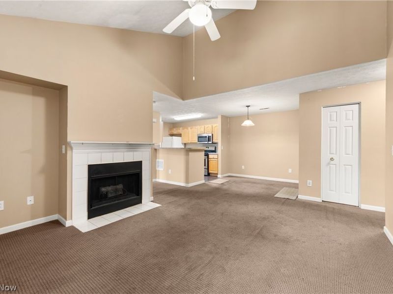 14821 Lenox Drive, Unit 221, Strongsville, OH 44136 Photo 4