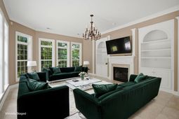 5304 Pheasant Dr. photo 4