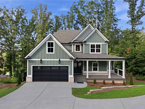 784 Sherwood Road , Gainesville, GA 30501