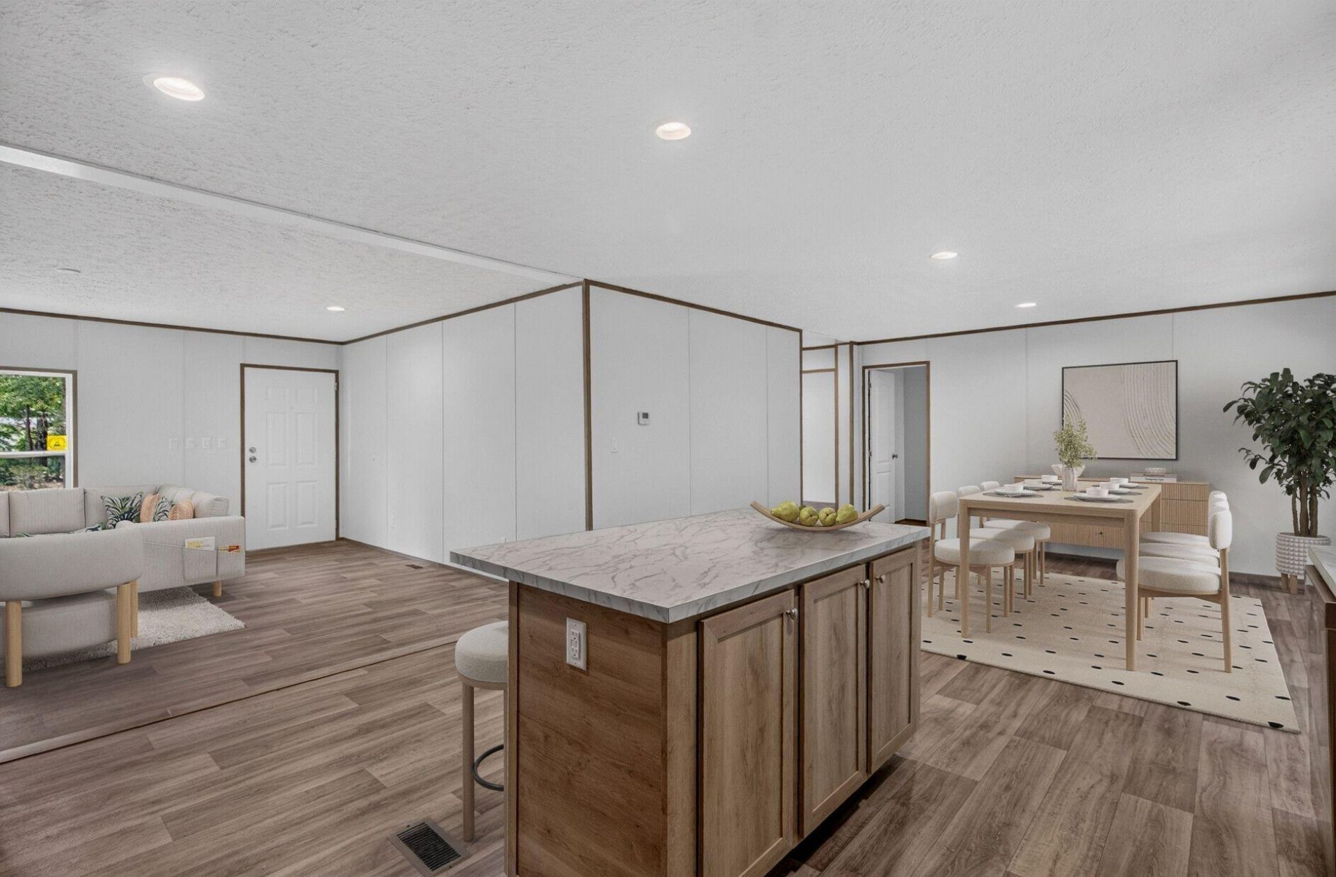 270 Saturn Lane Photo 10
