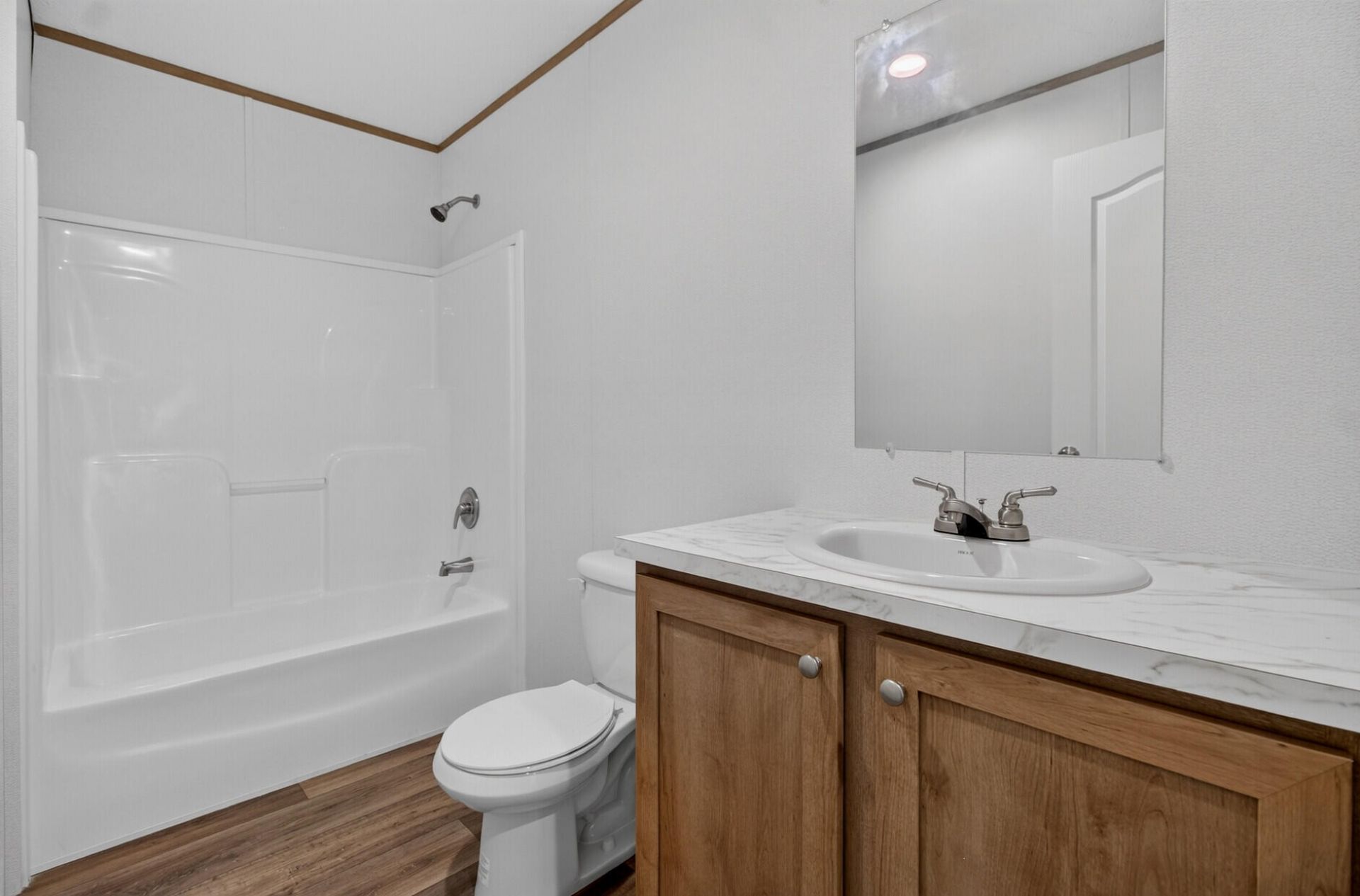 270 Saturn Lane Photo 21