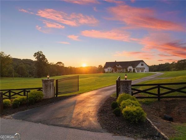 5760 Kanaday Road, Murrayville, GA 30564