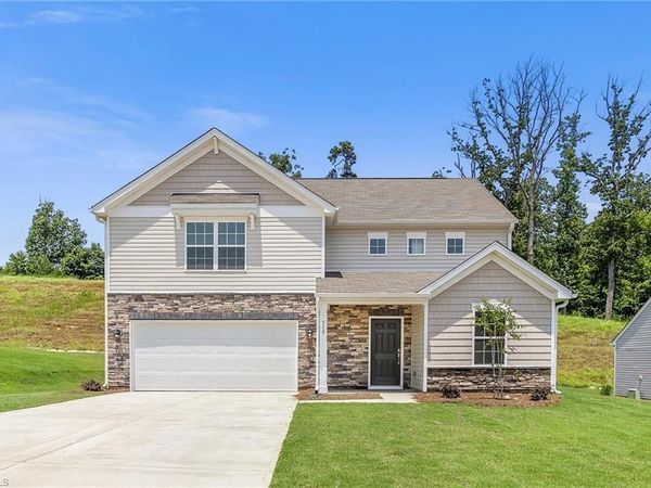 143 Primrose Street, King, NC 27021