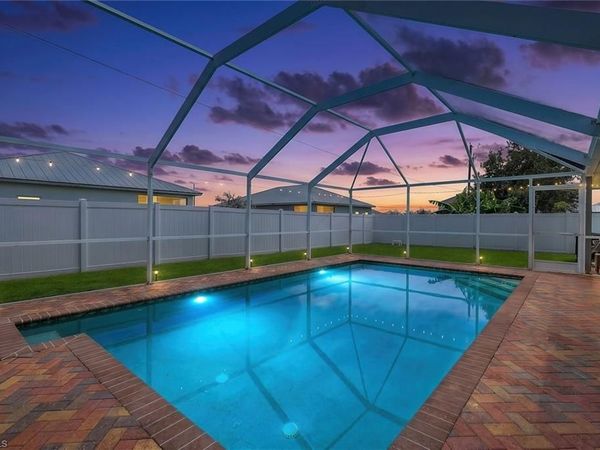1815 NE 2nd PL , CAPE CORAL, FL 33909
