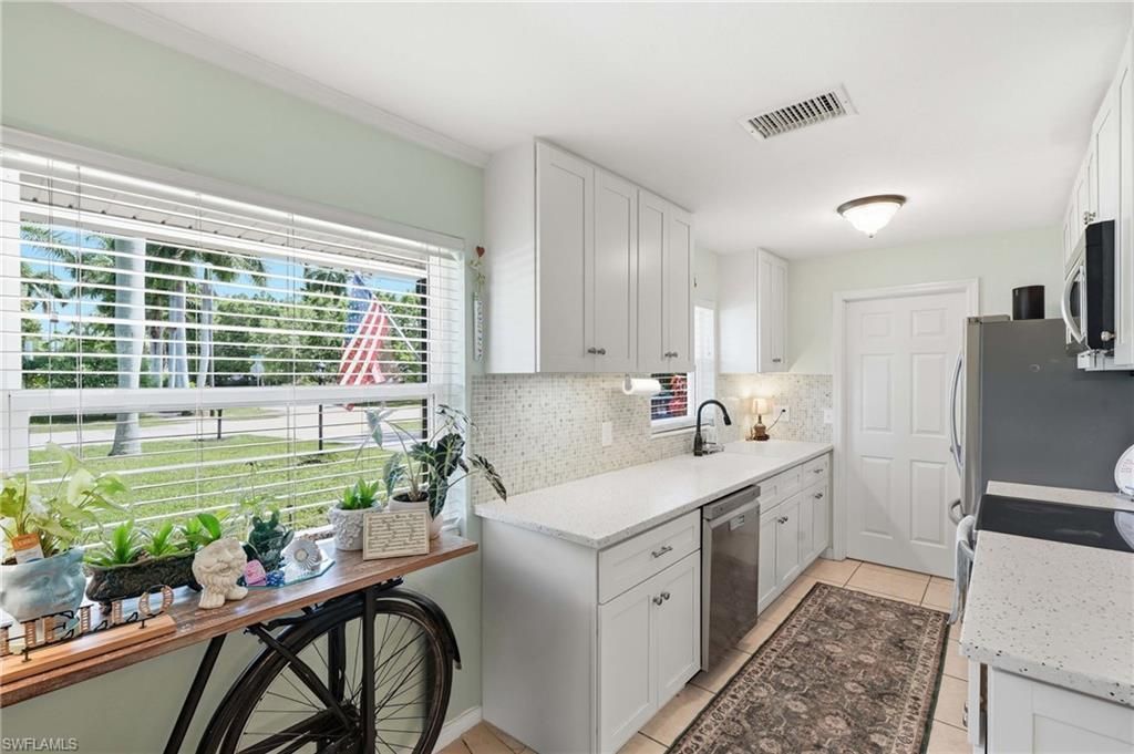 1842 Grove Ave , Fort Myers, FL 33901 Photo