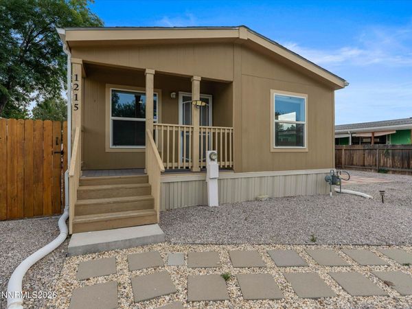 1215 Fleetwood Avenue, Carson City, NV 89701