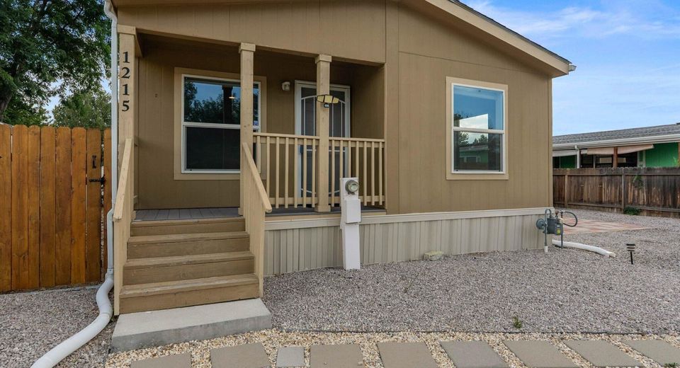 1215 Fleetwood Avenue, Carson City, NV 89701 Photo