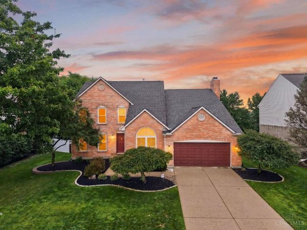 10203 Meadowknoll Drive, Symmes Twp, OH 45140