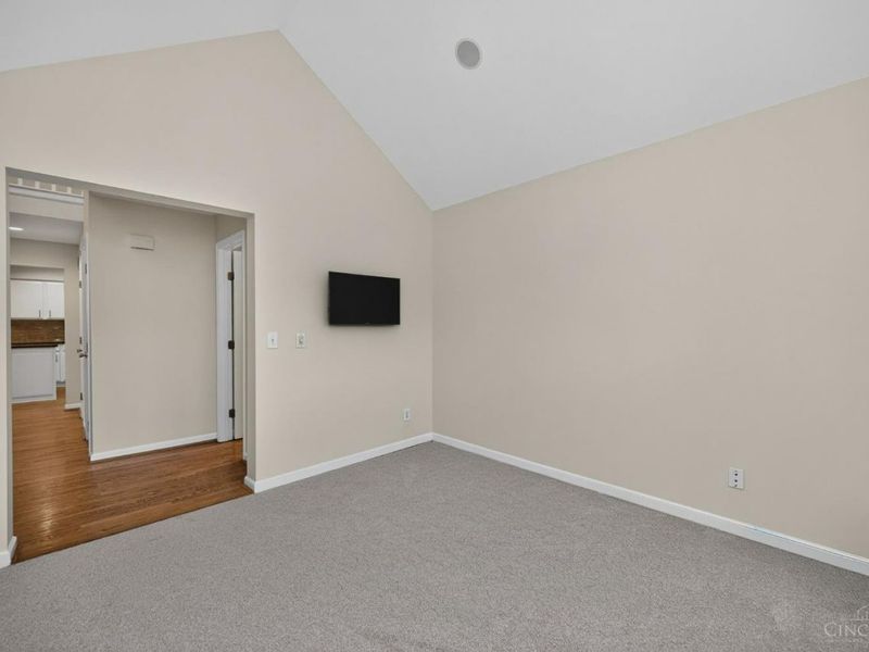 10203 Meadowknoll Drive, Symmes Township, OH 45140 Photo 6