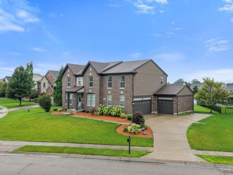 1531 Barben Court, Harrison, OH 45030 Photo 2